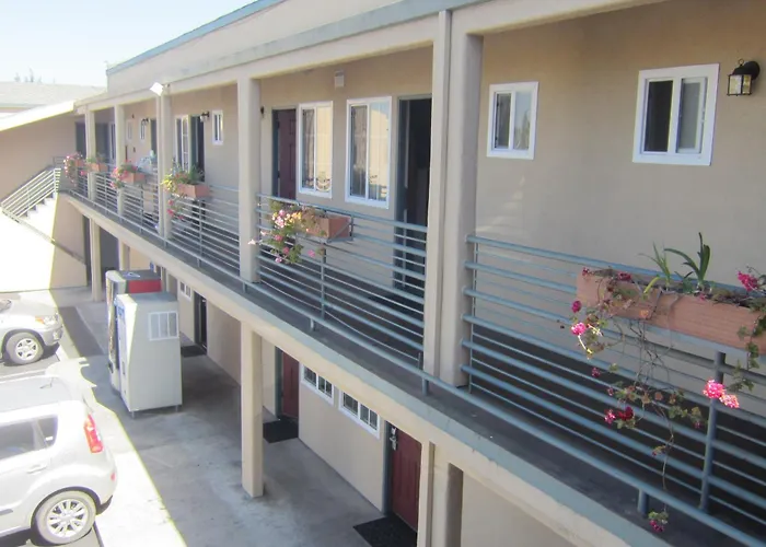 Pacific Best Inn