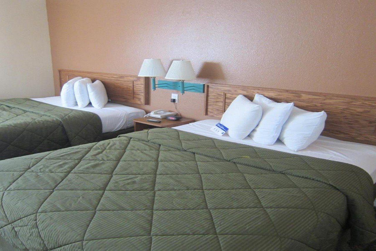 Motel Pacific 2*