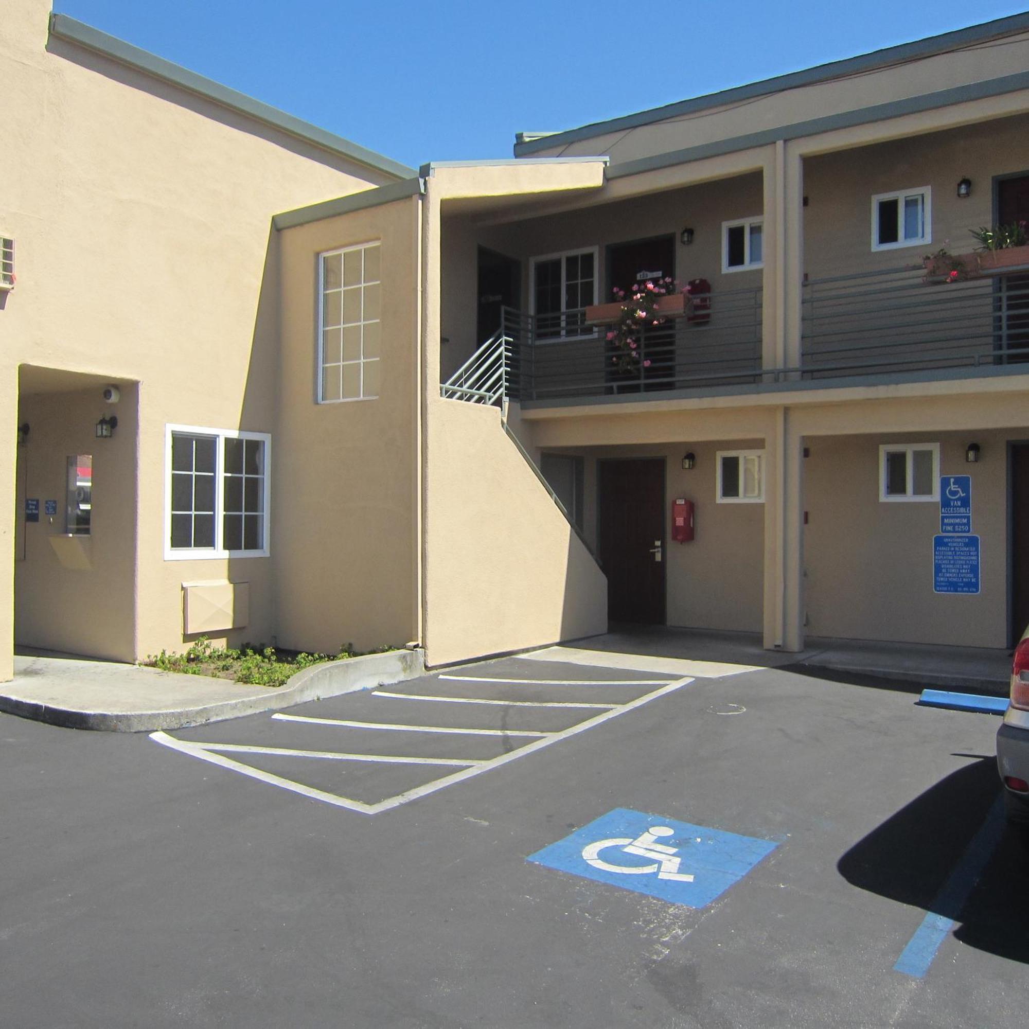 Pacific Motel