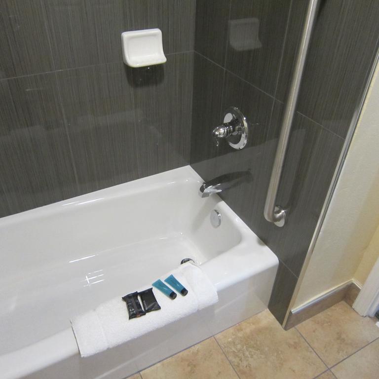 Motel Pacific 2*